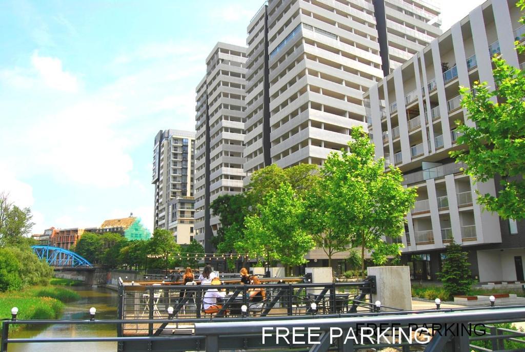 Two Towers Old Town Apartments-City Center-By The River-Observation Terrance On The Roof-Free Parking Вроцлав Экстерьер фото